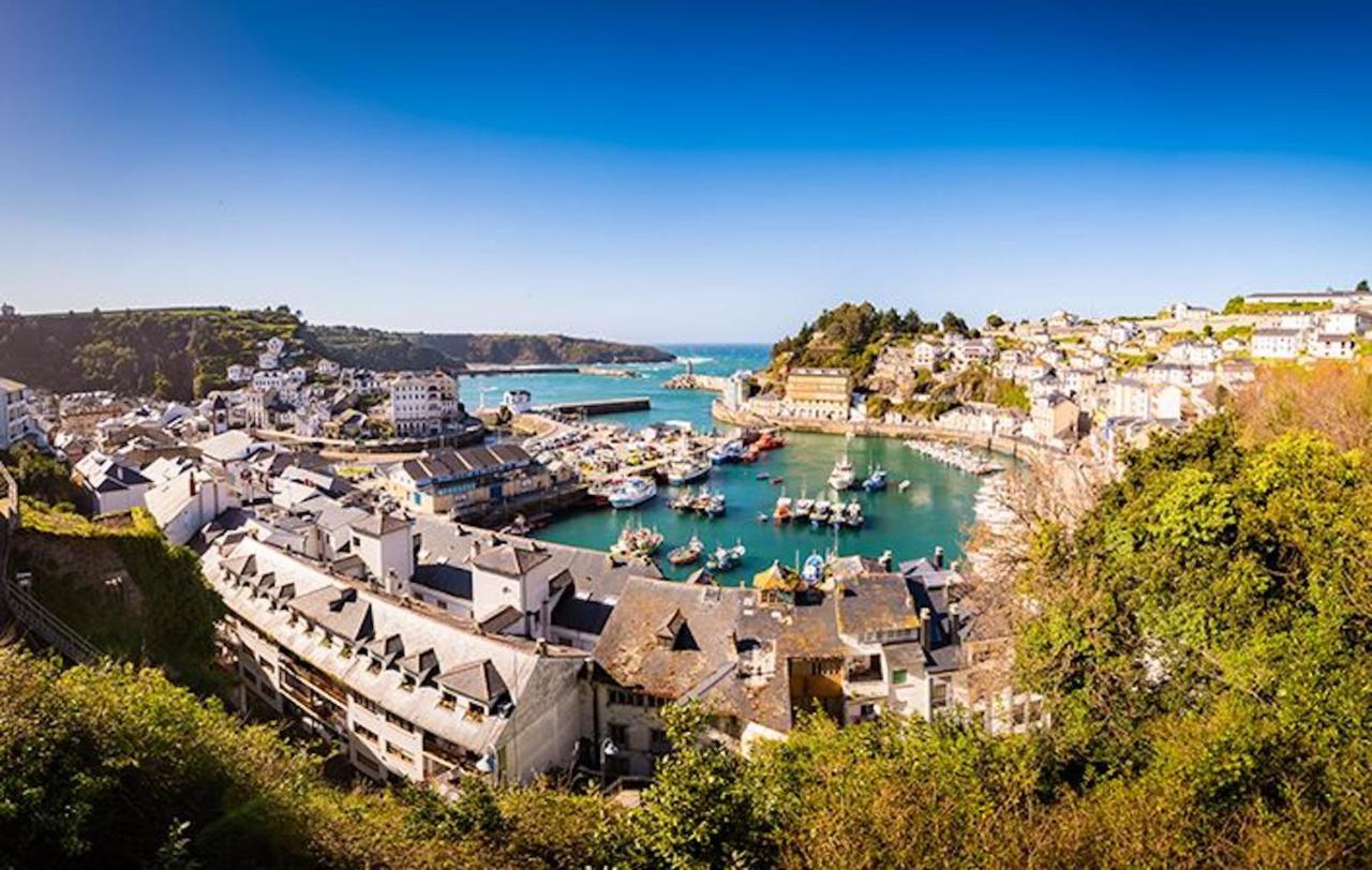Room In Lodge - Double And Single Room - Pension Oria 2 Luarca Eksteriør bilde